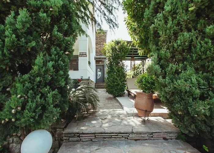 With Private Pool By The Coast Of Olympus Villa *