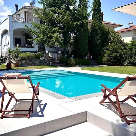With Private Pool By The Coast Of Olympus Leptokaria