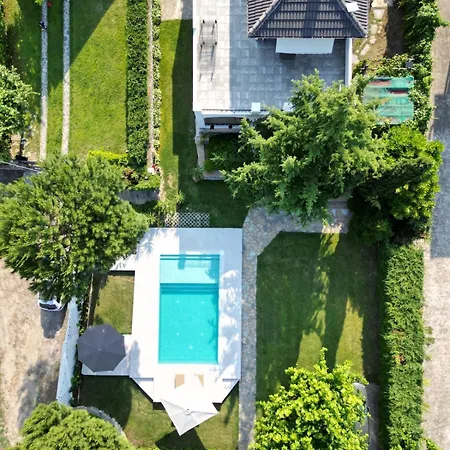 With Private Pool By The Coast Of Olympus *